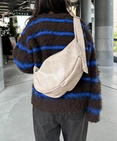 CIAOPANIC TYPY（チャオパニックティピー）の「【UNISEX】ハーフムーンフヴィンテージレザーバック（ショルダーバッグ・メンズ・ブラック/アイボリー/イエロー・ONE SIZE）」の12枚目の写真