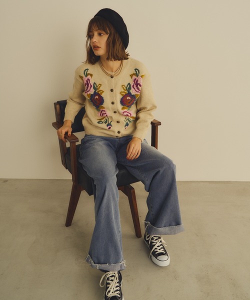 Unitage（ユニテージ）の「バラモチーフニットカーディガン（カーディガン/ボレロ・レディース・アイボリー/グリーン・FREE）」の9枚目の写真