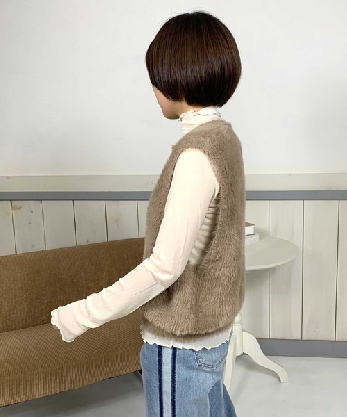 CRB（シーアールビー）の「シャギーニットベスト（ベスト・レディース・ブラック/オフホワイト/ベージュ/モカ・F）」の10枚目の写真