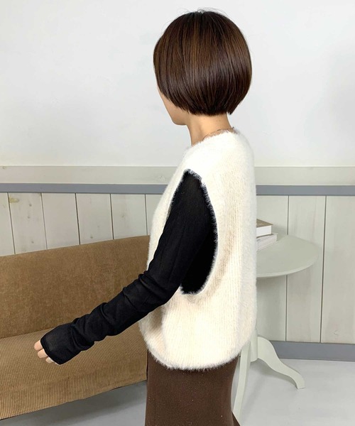 CRB（シーアールビー）の「シャギーニットベスト（ベスト・レディース・ブラック/オフホワイト/ベージュ/モカ・F）」の18枚目の写真