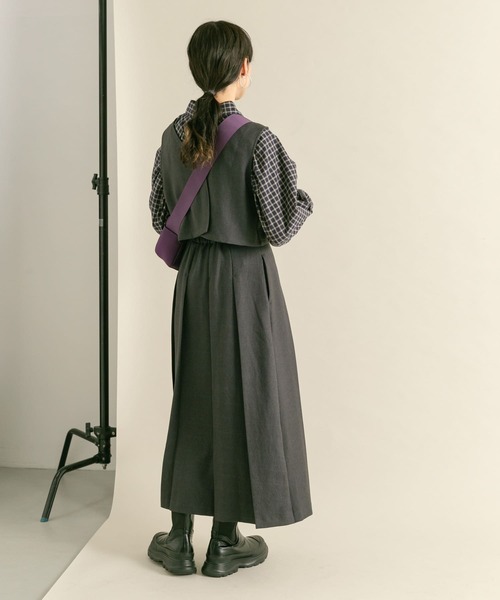 KBF（ケイビーエフ）の「ベストセパレートワンピース（ワンピース・レディース・チャコールグレー/ダークブラウン/ベージュ/ブラウン系その他/ベージュ系その他・36/38）」の11枚目の写真