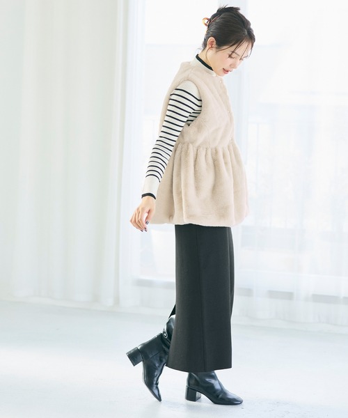 coca(coca)(コカ)の「ファーペプラムベスト(ベスト・レディース・グレー/ライトベージュ/アイボリー/チャコール・L/M)」の21枚目の写真