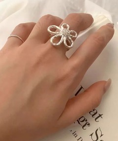 resonance】フラワーモチーフ キラキラ シルバー リング（リング