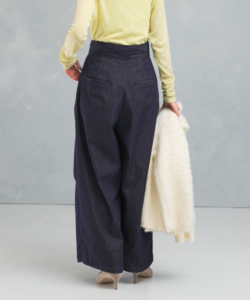 URBAN RESEARCH ROSSO WOMEN（アーバンリサーチ　ロッソ）の「ランダムタックデニムパンツ（デニムパンツ・レディース・インディゴブルー/ブラック・38/36）」の6枚目の写真