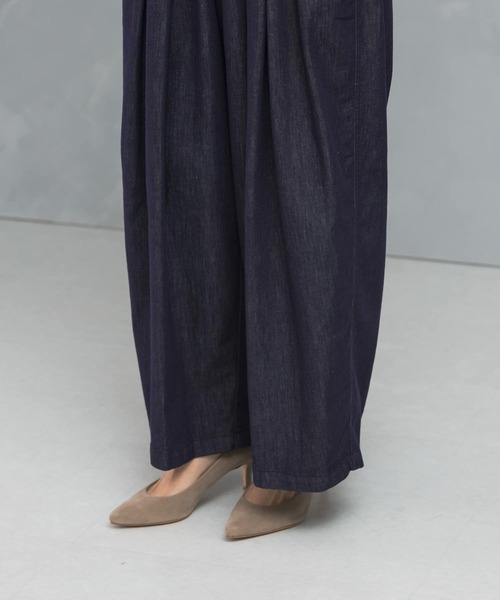 URBAN RESEARCH ROSSO WOMEN（アーバンリサーチ　ロッソ）の「ランダムタックデニムパンツ（デニムパンツ・レディース・インディゴブルー/ブラック・38/36）」の14枚目の写真