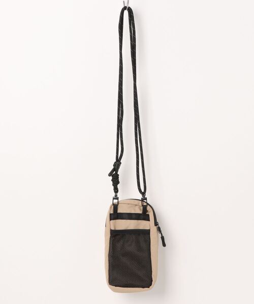 VANS（バンズ）の「VANS ヴァンズ Rip-Stop Smart Shoulder BAG 124K7190200 ABC-MART限定 BEIGE（ボディバッグ/ウエストポーチ・メンズ・ホワイト・FREE）」の2枚目の写真