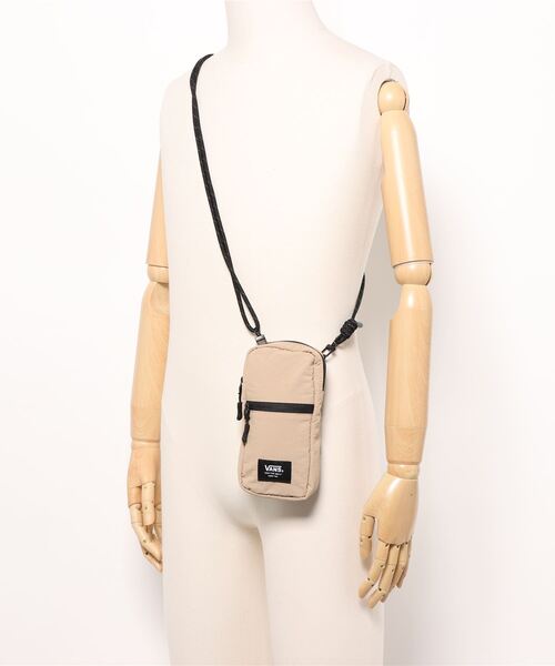VANS（バンズ）の「VANS ヴァンズ Rip-Stop Smart Shoulder BAG 124K7190200 ABC-MART限定 BEIGE（ボディバッグ/ウエストポーチ・メンズ・ホワイト・FREE）」の5枚目の写真