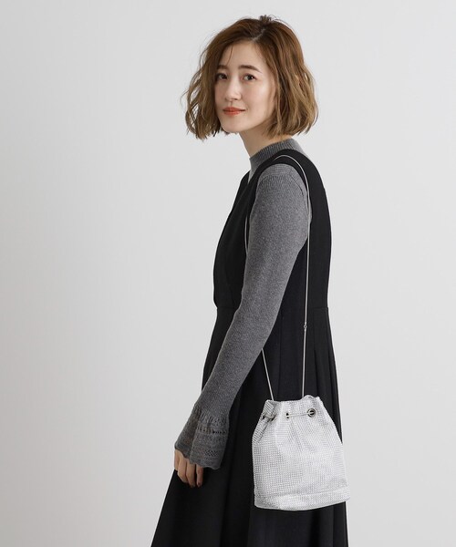 grove(グローブ)の「アソートチェーン巾着ショルダー(ショルダーバッグ・レディース・シルバー系その他2/シルバー系・00)」の14枚目の写真