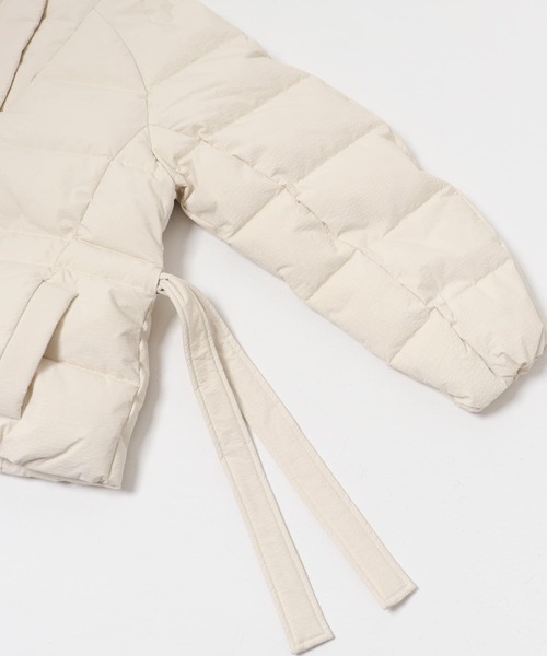 GANNI（ガニー）の「GANNI　Tech Seersucker Puffer Jacket（ダウンジャケット/コート・レディース・アイボリー・XXSXS）」の8枚目の写真