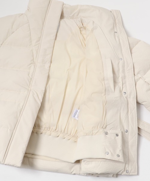 GANNI（ガニー）の「GANNI　Tech Seersucker Puffer Jacket（ダウンジャケット/コート・レディース・アイボリー・XXSXS）」の6枚目の写真