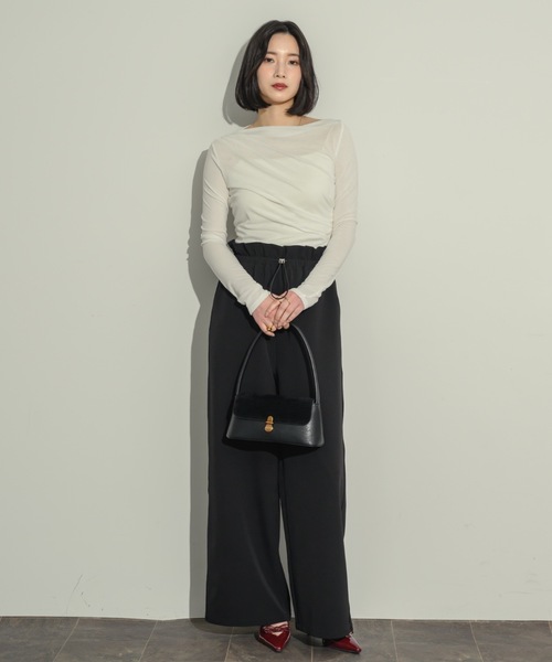 NEUNA(ヌナ)の「ライントラックパンツ(その他パンツ・レディース・アイボリー/ブラック・FREE/SMALL)」の12枚目の写真