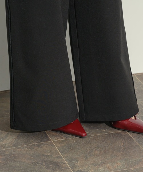 NEUNA(ヌナ)の「ライントラックパンツ(その他パンツ・レディース・アイボリー/ブラック・FREE/SMALL)」の4枚目の写真