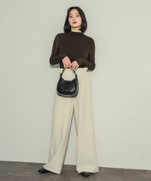 NEUNA(ヌナ)の「ライントラックパンツ(その他パンツ・レディース・アイボリー/ブラック・FREE/SMALL)」の7枚目の写真