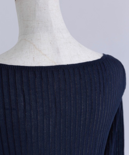 EN NEUME(エンノイム)の「Boat Neck Ribbed Sheer Knit(ニット/セーター・レディース・ベージュ/ネイビー/ミント・FREE)」の11枚目の写真