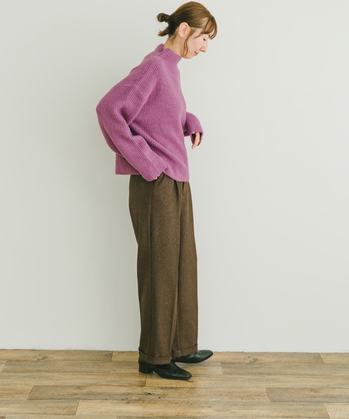 ITEMS URBANRESEARCH（アイテムズ アーバンリサーチ）の「フワフワボトルネックニット（ニット/セーター・レディース・パープル/ライトベージュ/チャコールグレー・FREE）」の8枚目の写真