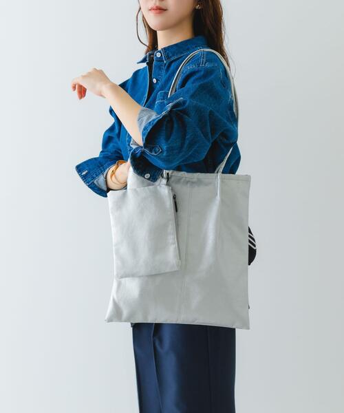 RODE SKO（ロデスコ）の「ウォッシャブルコンパクトトートバッグ（トートバッグ・レディース・シルバー/ブラック/ホワイト・ONE）」の3枚目の写真