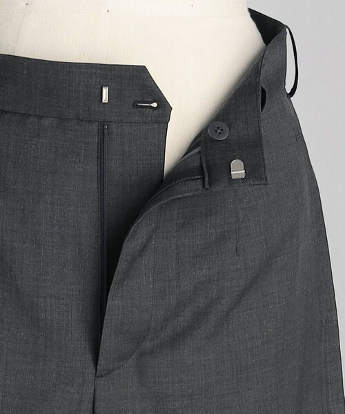 LOEFF（ロエフ）の「＜LOEFF＞トロピカルウール ボンタンパンツ（その他パンツ・レディース・ブラック/グレー・1/2/0/00）」の17枚目の写真