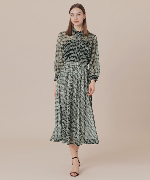 MACKINTOSH LONDON(マッキントッシュ ロンドン)の「グラフィカルメッシュプリントスカート(スカート・レディース・ブラック・36/38)」の2枚目の写真