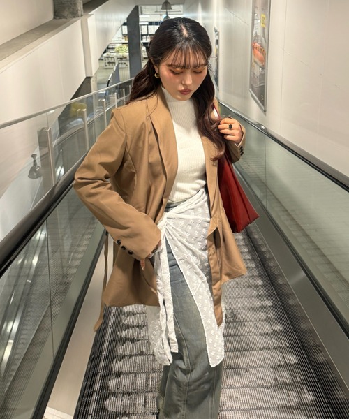 efill（エフィル）の「ウエスト ベルト付き テーラード ジャケット（テーラードジャケット・レディース・ブラウン/ホワイト/ブラック・FREE）」の21枚目の写真