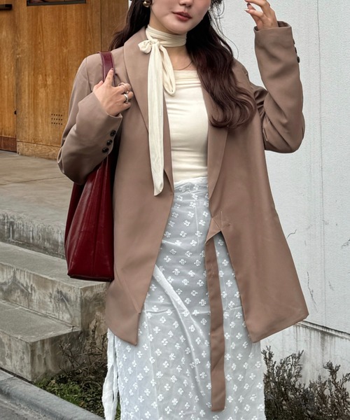 efill（エフィル）の「ウエスト ベルト付き テーラード ジャケット（テーラードジャケット・レディース・ブラウン/ホワイト/ブラック・FREE）」の11枚目の写真