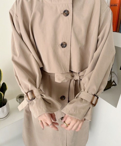 Ada.（エイダ）の「ウエストベルト付き スタンドカラー トレンチコート（トレンチコート・レディース・グレイッシュベージュ/サンドベージュ/ベージュ・M/L）」の20枚目の写真