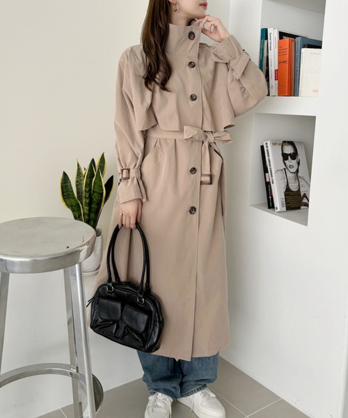 Ada.（エイダ）の「ウエストベルト付き スタンドカラー トレンチコート（トレンチコート・レディース・グレイッシュベージュ/サンドベージュ/ベージュ・M/L）」の13枚目の写真