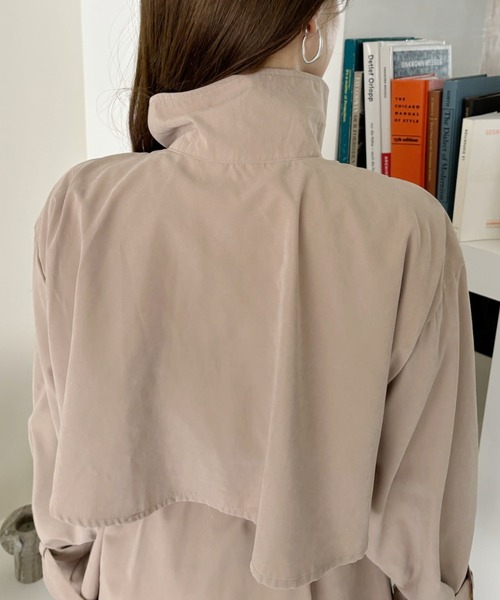 Ada.（エイダ）の「ウエストベルト付き スタンドカラー トレンチコート（トレンチコート・レディース・グレイッシュベージュ/サンドベージュ/ベージュ・M/L）」の22枚目の写真