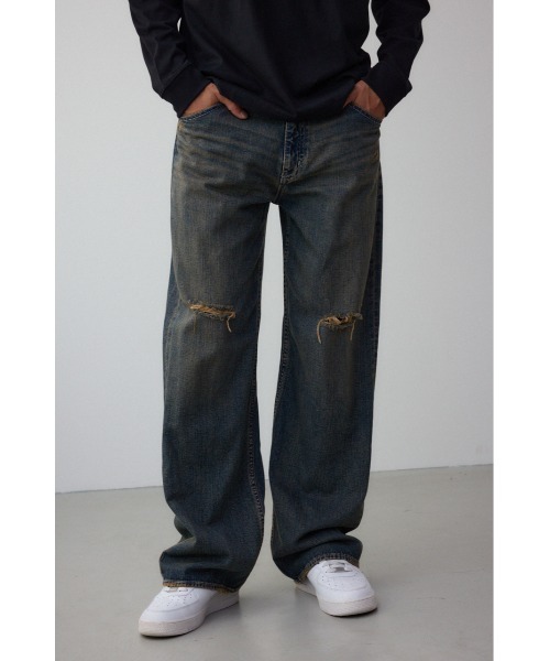 AZUL by moussy（アズールバイマウジー）の「AZUL DENIM クラッシュヴィンテージワイド（デニムパンツ・メンズ・ライトブルー/ブルー・MEDIUM/LARGE）」の2枚目の写真