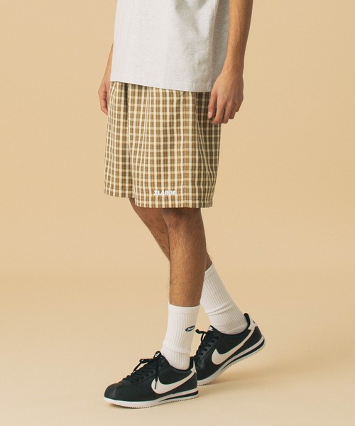XLARGE（エクストララージ）の「EASY CHECK SHORTS（その他パンツ・メンズ・ベージュ/ネイビー・S/M/L/XL）」の2枚目の写真