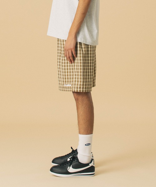 XLARGE（エクストララージ）の「EASY CHECK SHORTS（その他パンツ・メンズ・ベージュ/ネイビー・S/M/L/XL）」の5枚目の写真