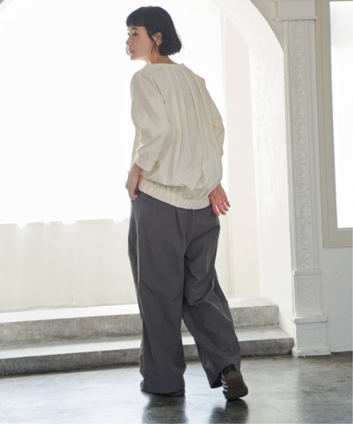 LBC（エルビーシー）の「異素材切り替えタックプルオーバー（Tシャツ/カットソー・レディース・オフホワイト/ブラック/ライトパープル・M/L）」の22枚目の写真