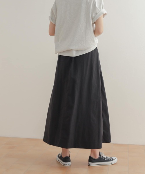 Gramicci（グラミチ）の「『別注』Gramicci　ナイロンロングスカート（スカート・レディース・イエロー/ネイビー/ベージュ系その他/ブラック・ONE）」の17枚目の写真