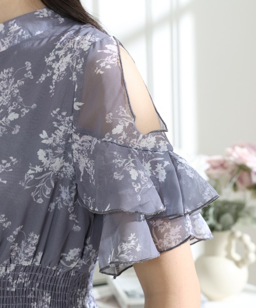Lace Ladies(レースレディース)の「花柄 袖コンシャス フリル スタンドカラー ワンピース(ワンピース・レディース・グレー/ピンク/ブラック・FREE/S)」の12枚目の写真