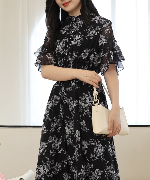 Lace Ladies(レースレディース)の「花柄 袖コンシャス フリル スタンドカラー ワンピース(ワンピース・レディース・グレー/ピンク/ブラック・FREE/S)」の22枚目の写真