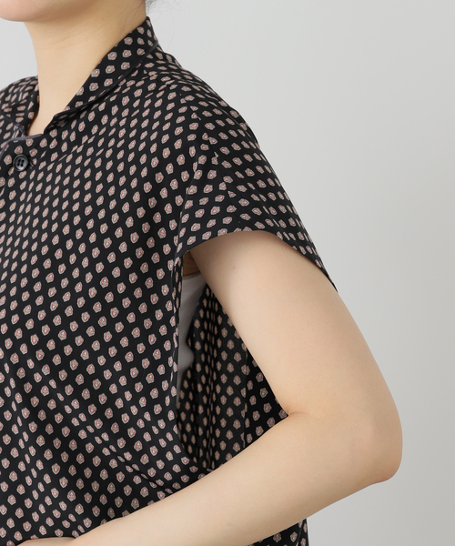 JOURNAL STANDARD LUXE（ジャーナルスタンダード　ラックス）の「コモンプリント ガウンベスト（ブルゾン・レディース・ホワイト/ブラック・FREE）」の17枚目の写真