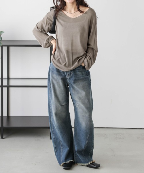 SUGAR BISKET(シュガービスケット)の「Vネックシアーニットトップス(Tシャツ/カットソー・レディース・ブルー/アイボリー系/グレー/モカ/ブラック/ライトブルー・フリー)」の13枚目の写真