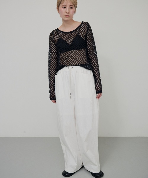 lit（リット）の「Lace Jacquard Tops（シャツ/ブラウス・レディース・ブラック/アイボリー・FREE）」の14枚目の写真