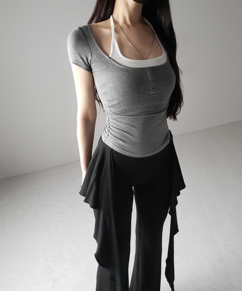 me+em select(ミームセレクト)の「【 2color 】フェイクレイヤードヘンリーネック半袖チビTシャツ / fake layered henley neck short sleeve chibi T-shirt(Tシャツ/カットソー・レディース・グレー/ブラック・FREE)」の9枚目の写真