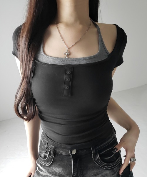 me+em select(ミームセレクト)の「【 2color 】フェイクレイヤードヘンリーネック半袖チビTシャツ / fake layered henley neck short sleeve chibi T-shirt(Tシャツ/カットソー・レディース・グレー/ブラック・FREE)」の13枚目の写真
