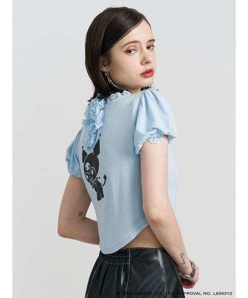 jouetie（ジュエティ）の「【メロクロコラボ】KUROMIフリルチョーカーリボントップス（Tシャツ/カットソー・レディース・ブラック/ブルー・MEDIUM）」の3枚目の写真