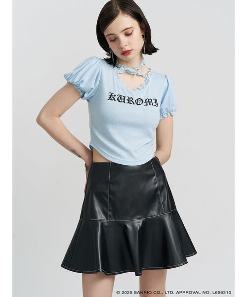 jouetie（ジュエティ）の「【メロクロコラボ】KUROMIフリルチョーカーリボントップス（Tシャツ/カットソー・レディース・ブラック/ブルー・MEDIUM）」の4枚目の写真