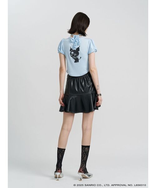 jouetie（ジュエティ）の「【メロクロコラボ】KUROMIフリルチョーカーリボントップス（Tシャツ/カットソー・レディース・ブラック/ブルー・MEDIUM）」の7枚目の写真