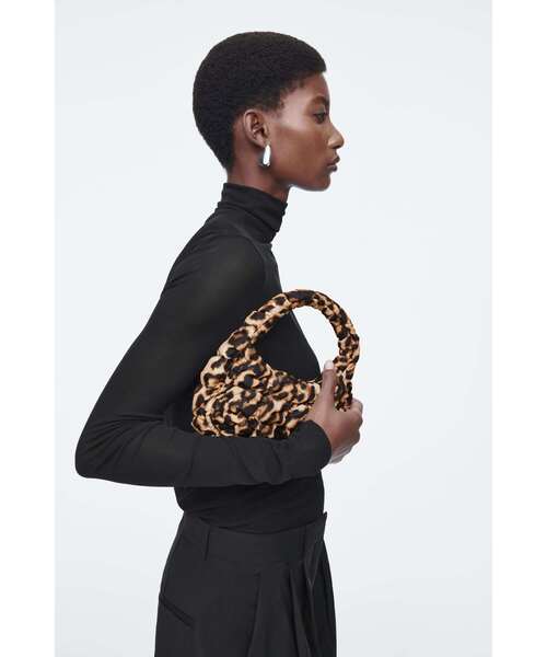 み*ジ様 希少 レア cos ミニレザーキルトバッグ ブラック zz-1196623_09-090-5.jpg?1722133851