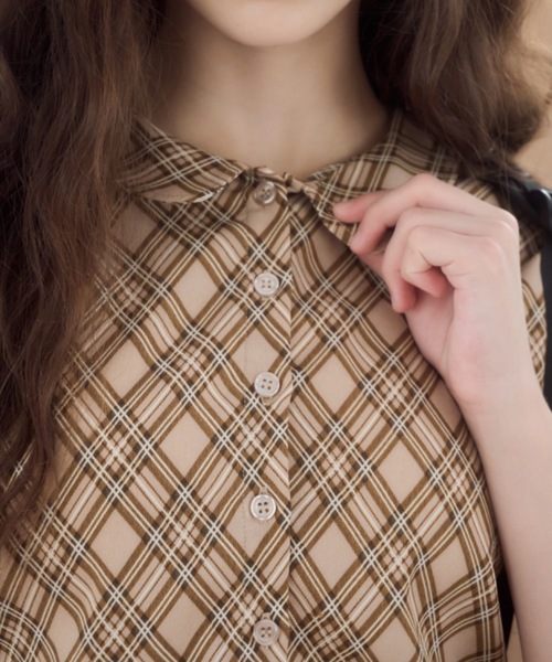 Birthday room(バースデイルーム)の「チェック柄丸襟ブラウス/checkered round-neck blouse(シャツ/ブラウス・レディース・ブラウン/ベージュ・FREE)」の7枚目の写真