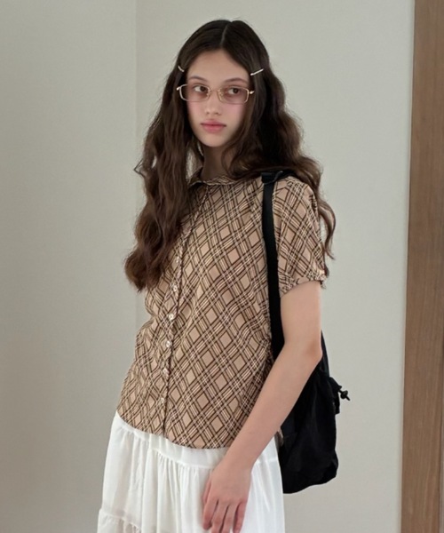 Birthday room(バースデイルーム)の「チェック柄丸襟ブラウス/checkered round-neck blouse(シャツ/ブラウス・レディース・ブラウン/ベージュ・FREE)」の3枚目の写真