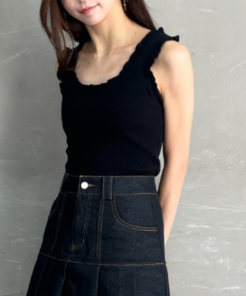 tolene(トレネ)の「フリル 太ストラップ ニットタンクトップ(タンクトップ・レディース・ライトブラウン/ホワイト/ピンク/ブラック・FREE)」の19枚目の写真