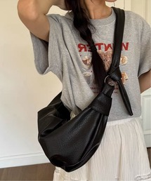 FREE STYLISTS（フリー スタイリスト）の「Y2K 大容量 ワンハンドル ギャザーショルダーバッグ  ワンショルダークロワッサン（ショルダーバッグ）」