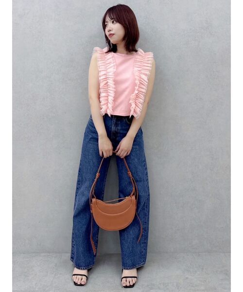 dazzlin(ダズリン)の「フリルギャザードッキングカットソー(Tシャツ/カットソー・レディース・ブラック/オフホワイト/ピンク・FREE)」の5枚目の写真