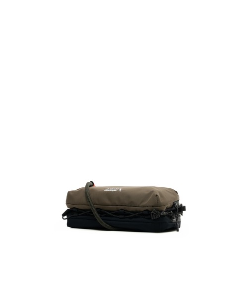 topologie トポロジー ショルダーバッグ モカ Large 新品 緑 topologie トポロジー ショルダーバッグ モカ Large 新品 緑