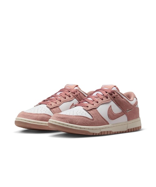 NIKE(ナイキ)の「W DUNK LOW IB4417-102(スニーカー・レディース・ホワイト・22.5cm/23.0cm/23.5cm/24.0cm/24.5cm/25.0cm/25.5cm/26.0cm/26.5cm/27.0cm/27.5cm/28.0cm)」の3枚目の写真